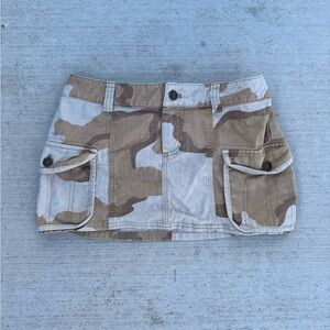 BDG Camouflage Mini Skirt with Pockets